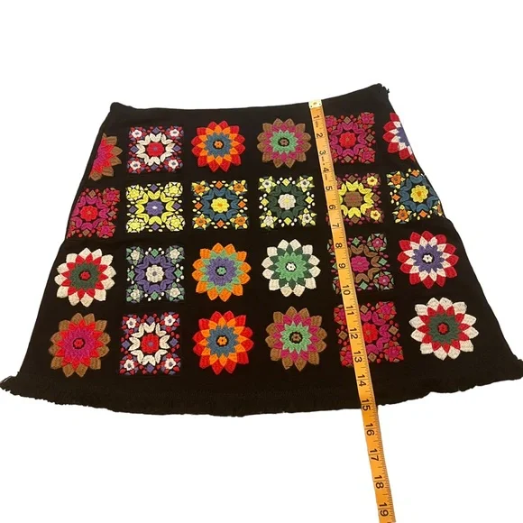 Judith March Festival Granny Square Crochet Mini Skirt - Picture 7 of 12